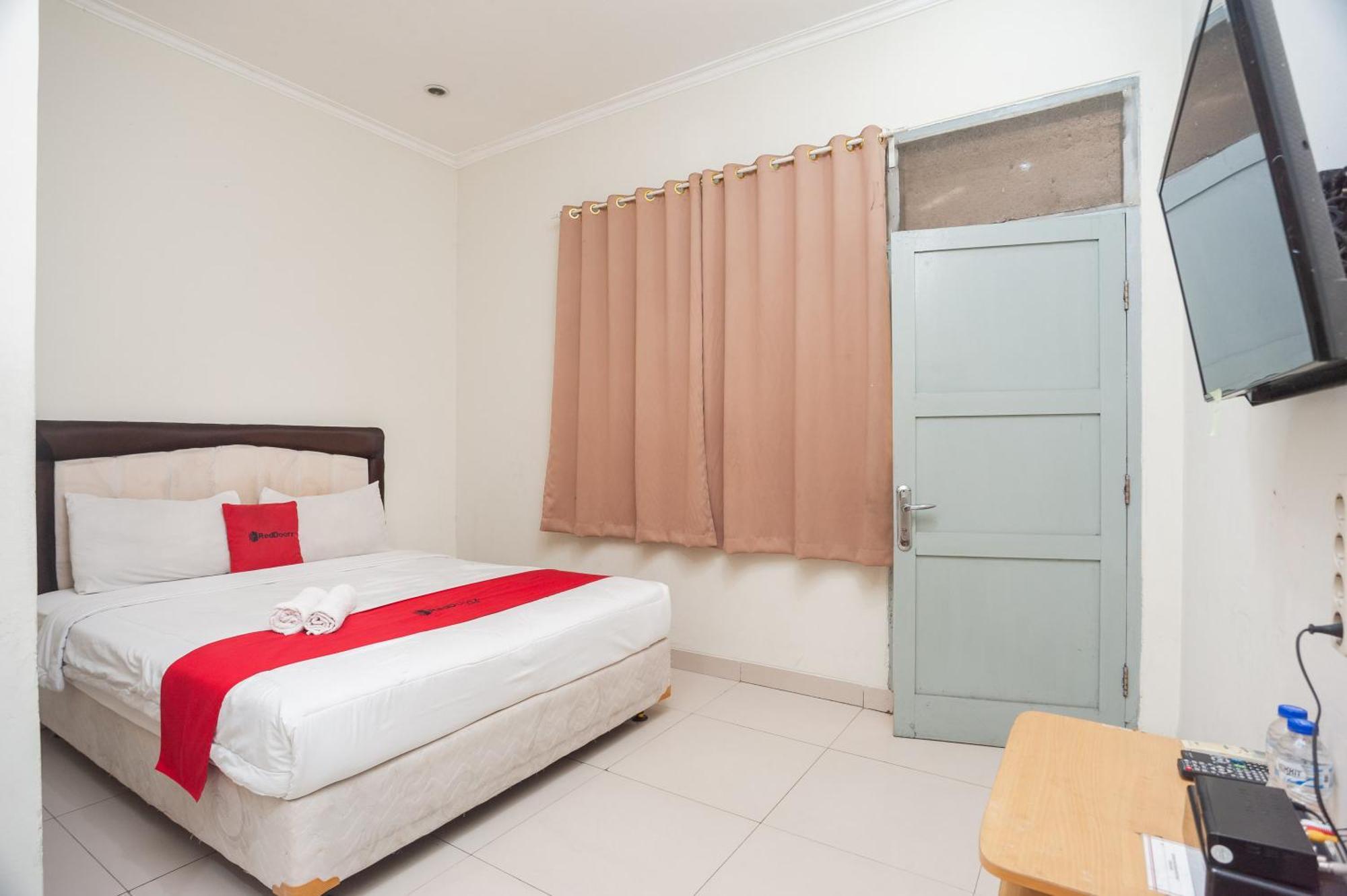 Reddoorz Plus Near Rs Pmi Μπογκόρ Εξωτερικό φωτογραφία